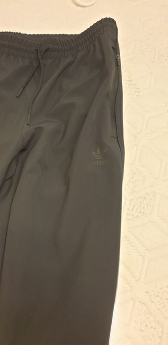 Pantaloni de trening adidas S