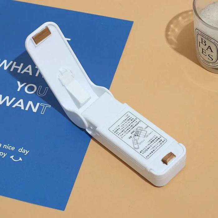 Aparat de sigilat pungi de plastic / aparat de sigilat portabil