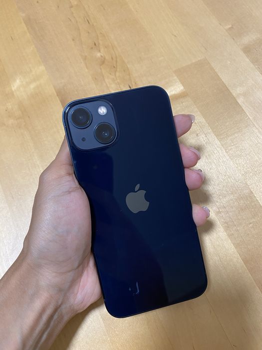 iPhone 13 – Stare Excelentă – Fără Lovituri – 100% Funcțional