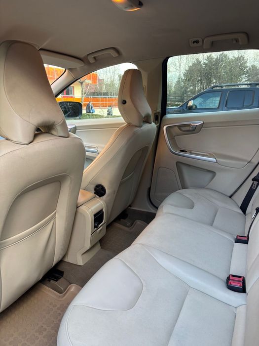 Volvo XC60 DRIVe