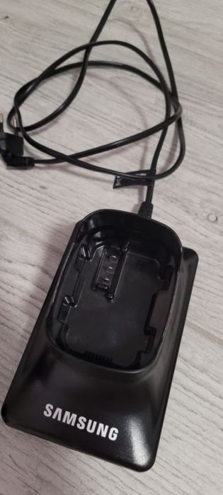 Samsung aspirator vertical fără fir