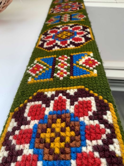 Bellpull goblen BavariaScandinav vintage clopot broderie biserica lana