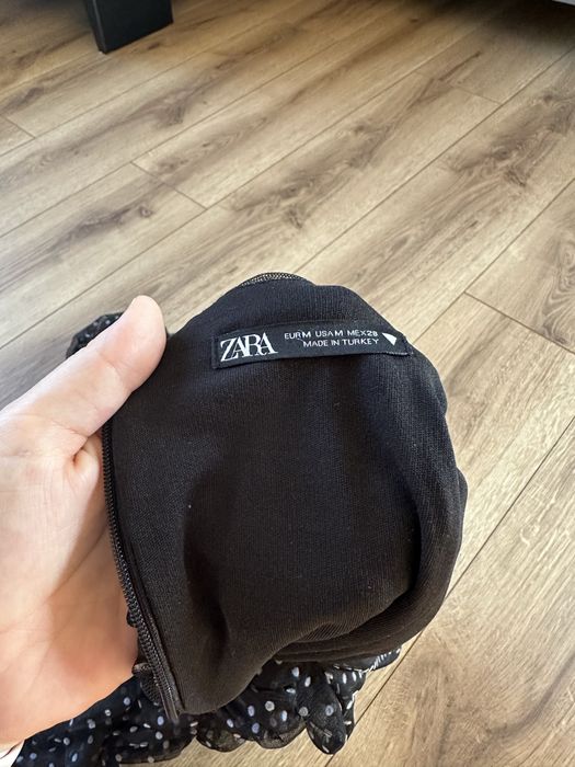 Къса рокля с точки Zara