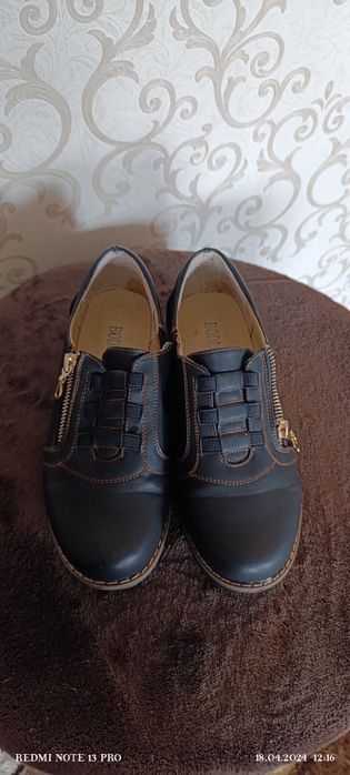 Продам ботиночки