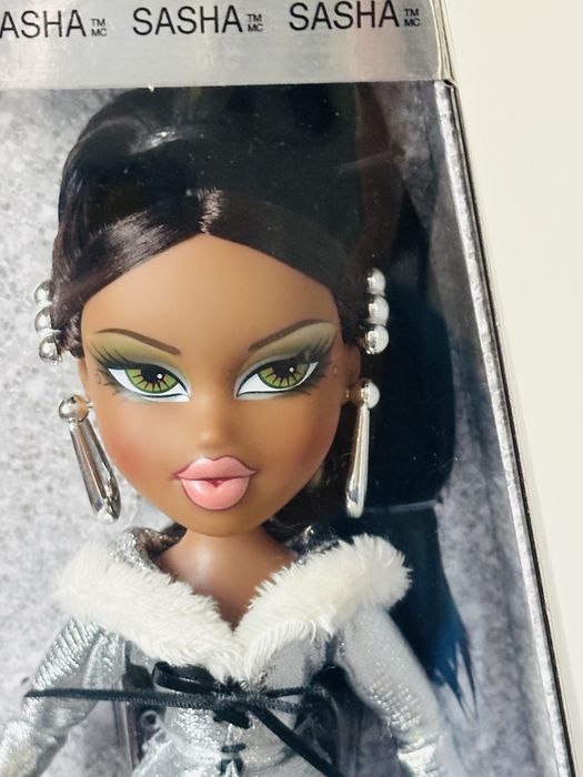 Кукла братц Bratz Charmz Саша