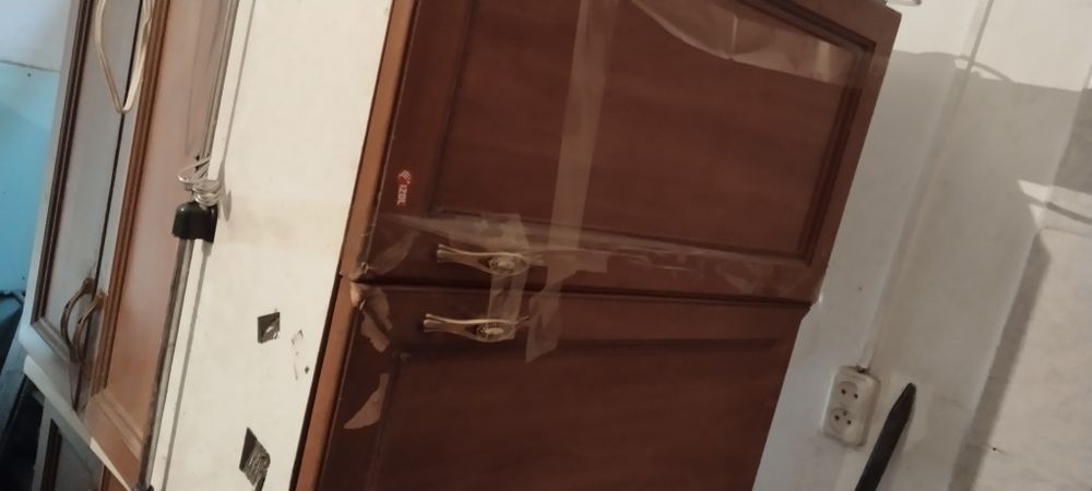 Продам комод с зеркаломом