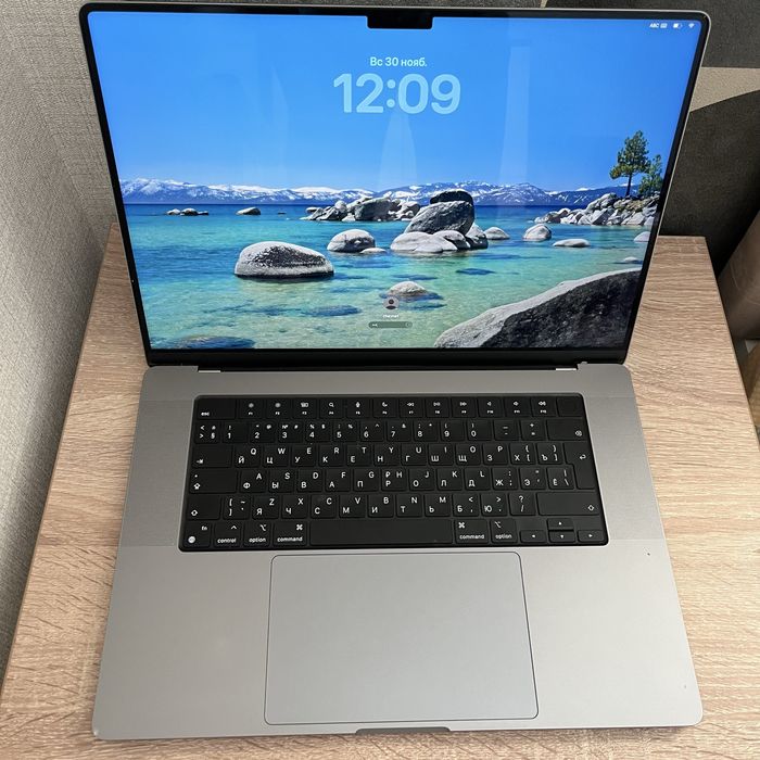 MacBook Pro 16 Apple