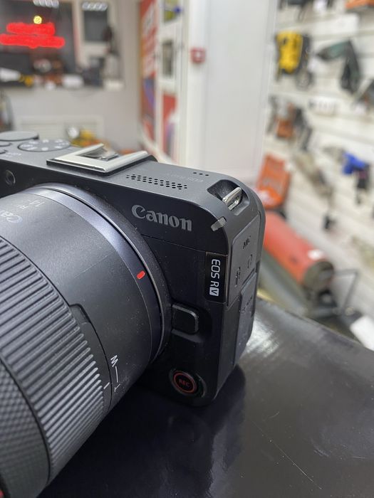 Фотоаппарат Canon EOS R50v (Ос14Б)