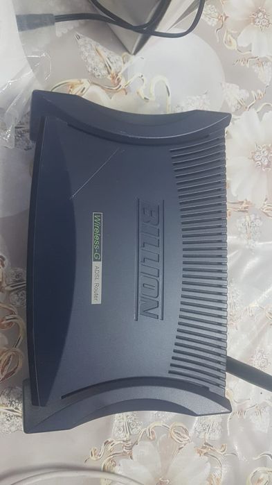 продам роутер почти новый