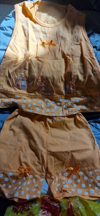 Продам вещи на девочку,  и отдам конверт.