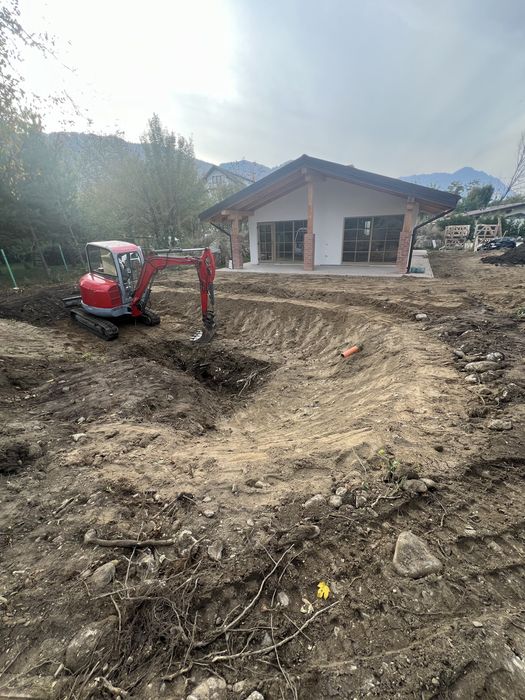 Inchiriem bobcat si miniexcavator