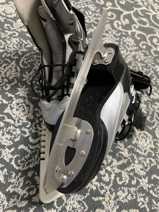 Продам коньки фигурные TM