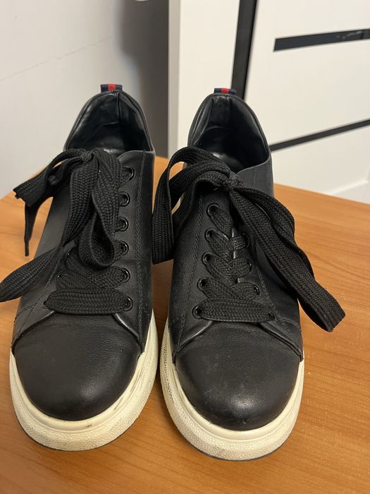 Женская обувь разной модели