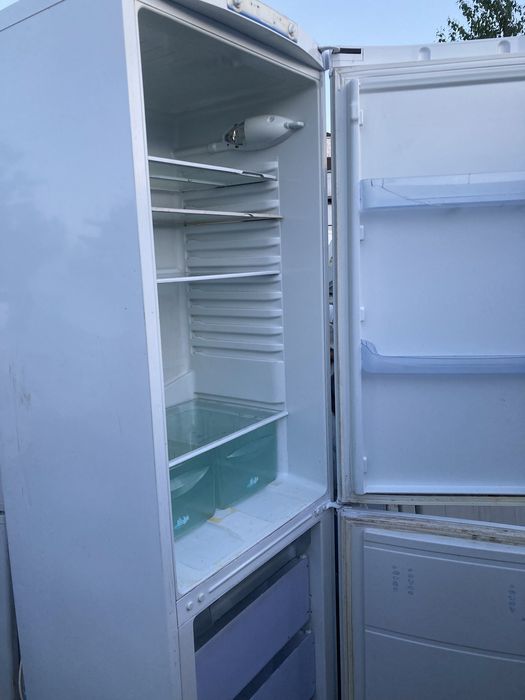 Продам холодильник