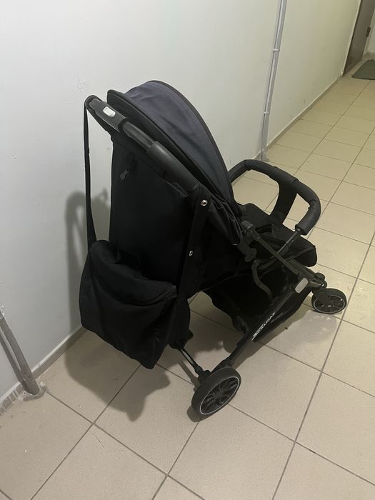 Продается детскую коляску………….