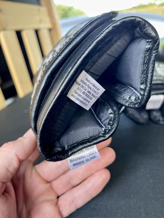 Manusi box Cleto Reyes 14oz