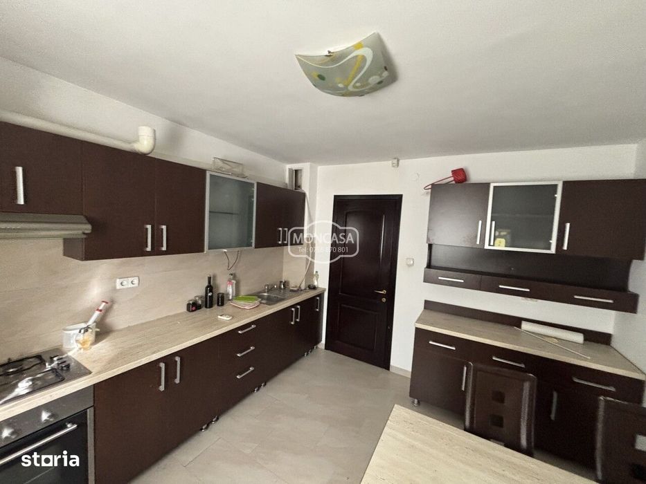 Apartament 3 camere decomadat, strada Primaverii