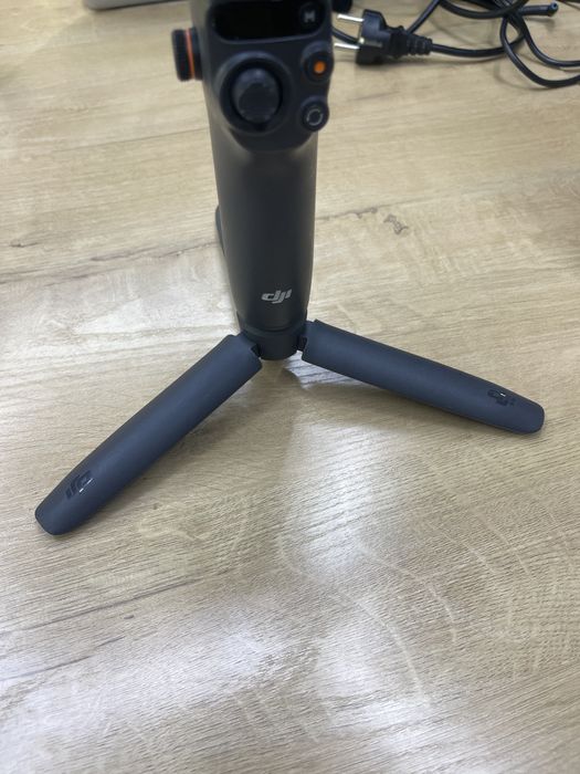 СРОЧНО Osmo Mobile 6 в хорошем состояний