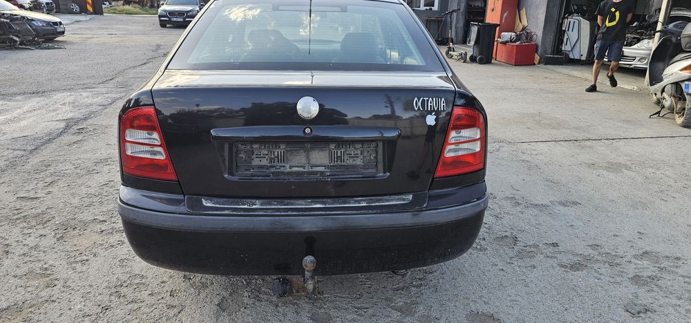 Piese skoda octavia  1 motor 1.6 BFQ