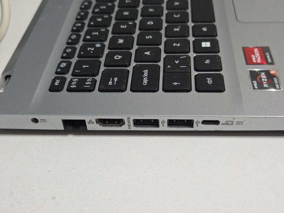 R5 5500U 16GB DDR4 120gb