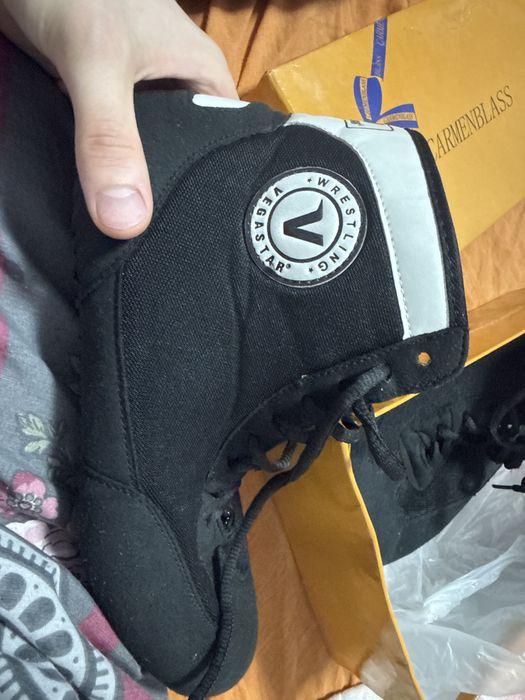 Кроссовки vegastar