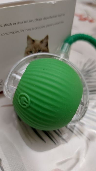 Игрушка для кошек и собак