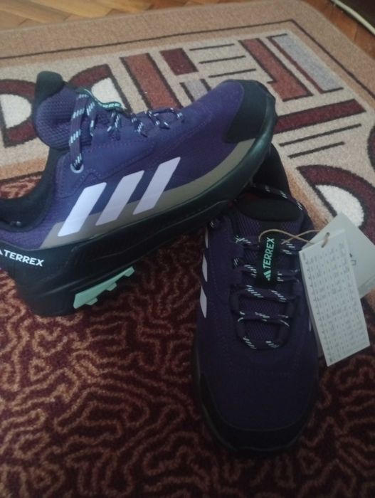 Дамски оригинални маратонки adidas TERREX