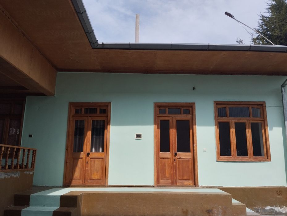 Уй сотилади 2 сотих