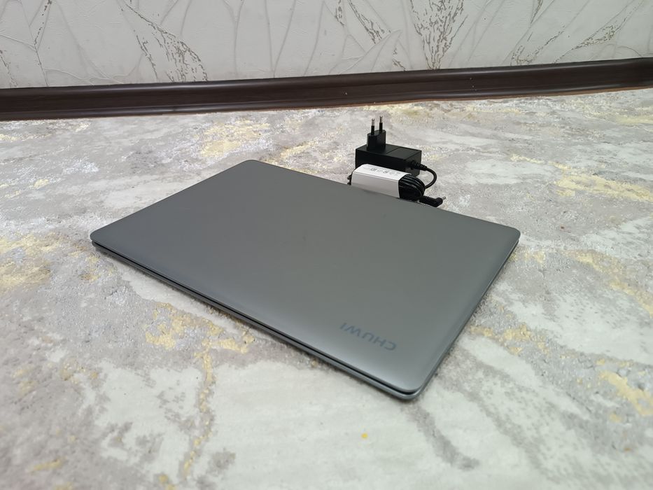 НОУТБУК Windows 11 Pro ssd m.2.