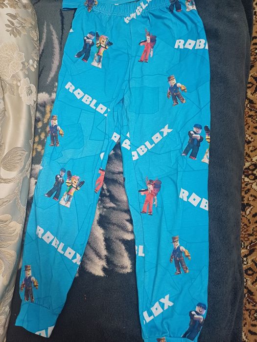 Продам пижаму Роблокс на мальчика