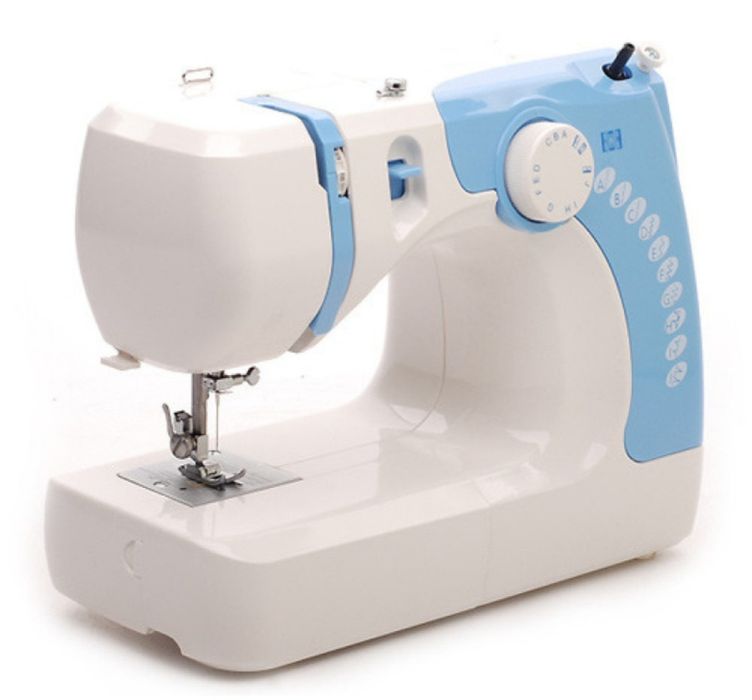 Швейная машинка Комфорт