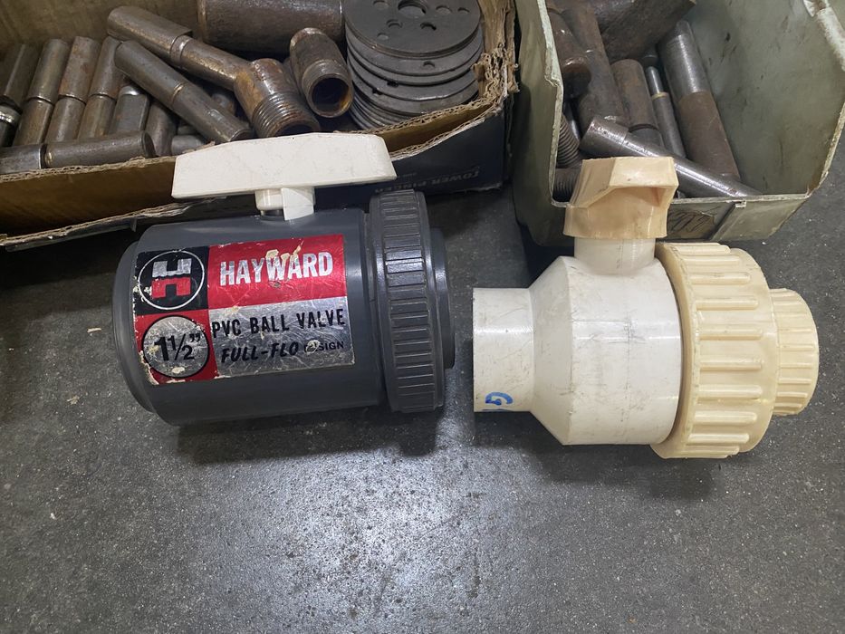 Universal strung de 160 si 250