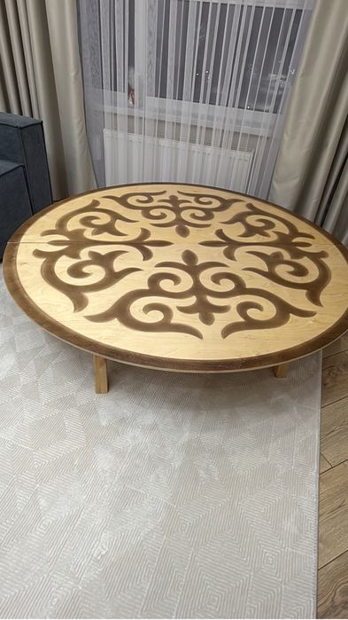 Продам круглый стол