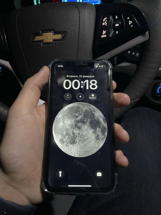 Айфон ХР с гарантией