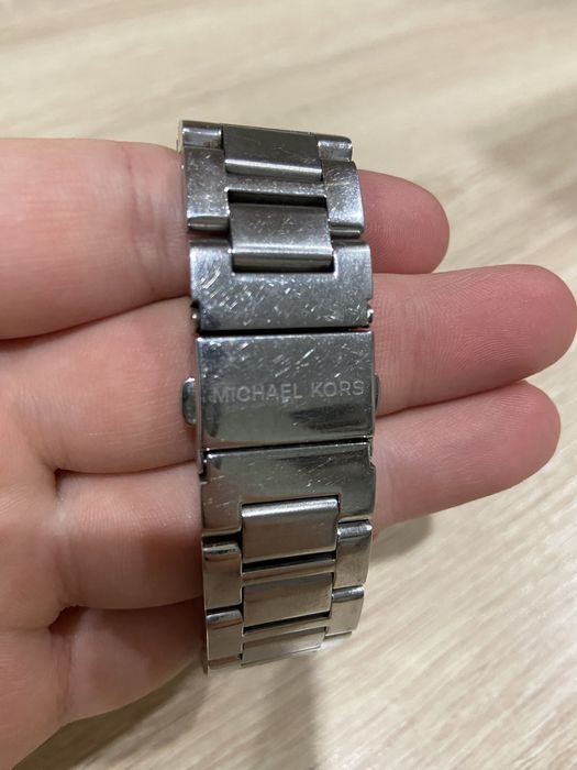 Часы Michael Kors