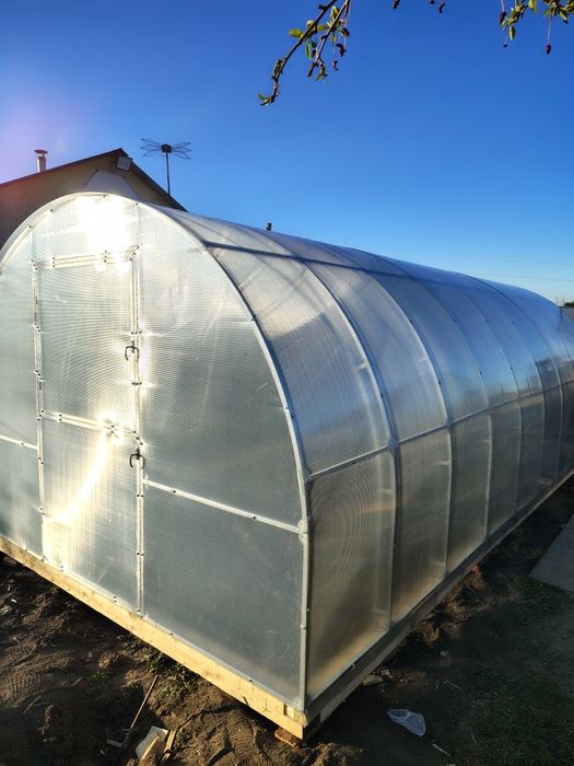 Теплицы в Усть-Каменогорске