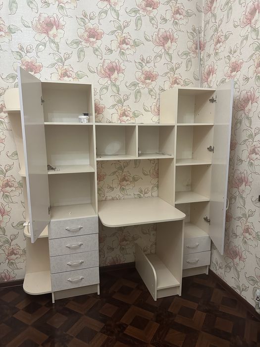 Продам шкаф+ рабочи стол