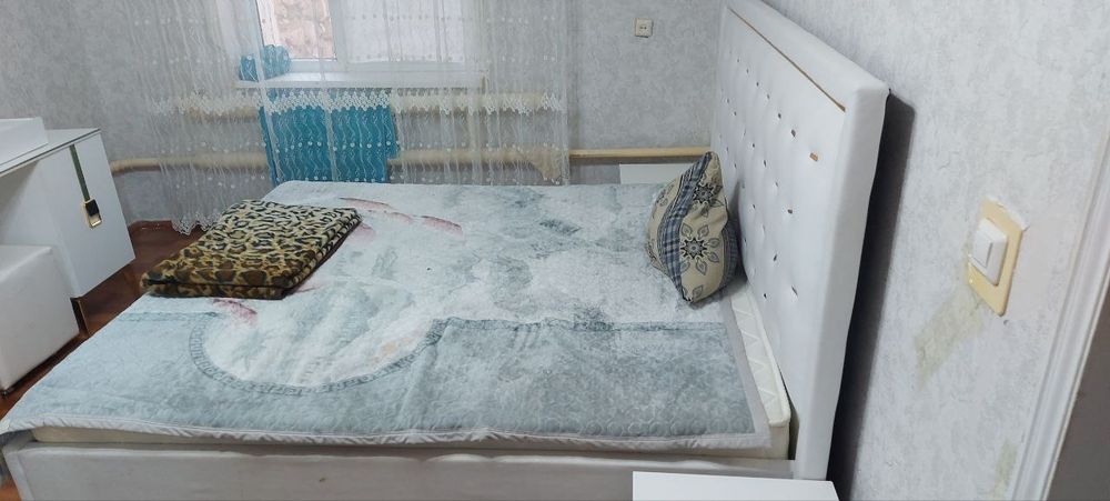 Спальний мебель комната