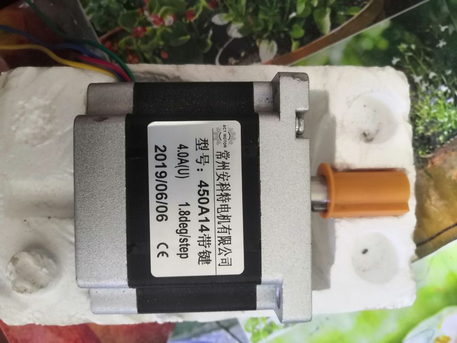 Drayver dv3422 sotiladi 1 tasi yangi 1 tasi rabochi