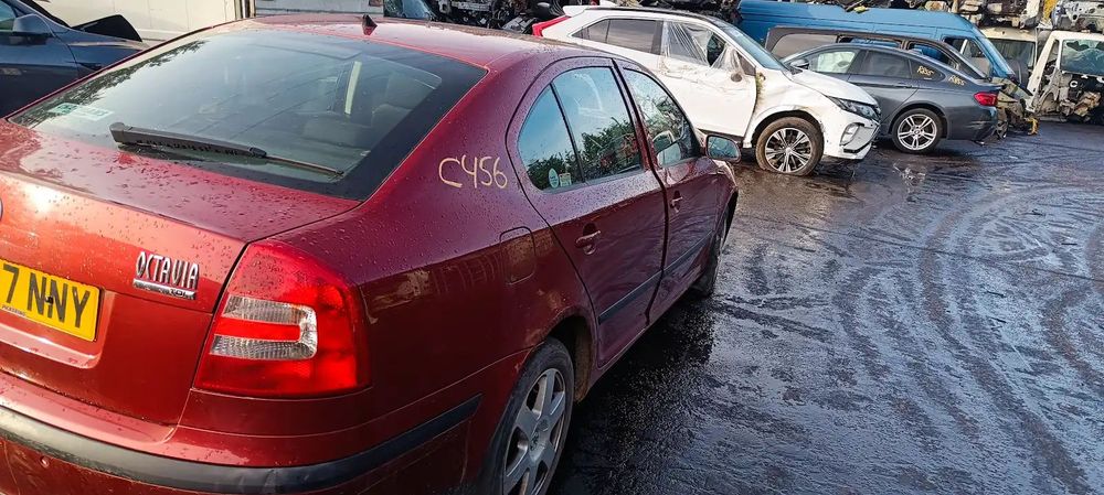 Dezmembrari / Dezmembrez Skoda Octavia 2 (1Z3) 1.9 TDI BXE cutie viteze automata cod culoare LF3W