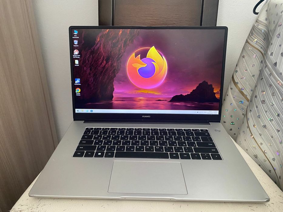 Huawei Matebook Ryzen 5/512 SSD