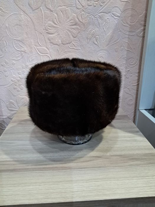 Продается мужская шапка