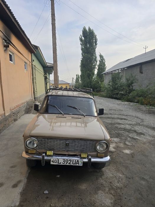 Mashina sotiladi srochno