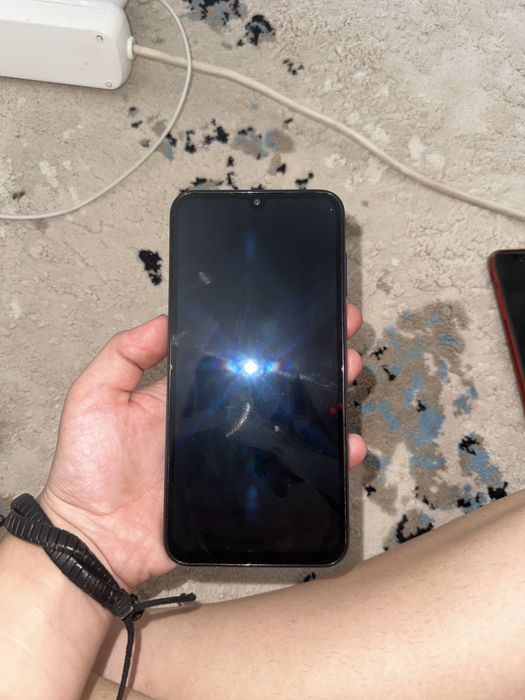 Galaxy A15 срочно проодаю в хорошем состоянии пямять хорошая в идеале