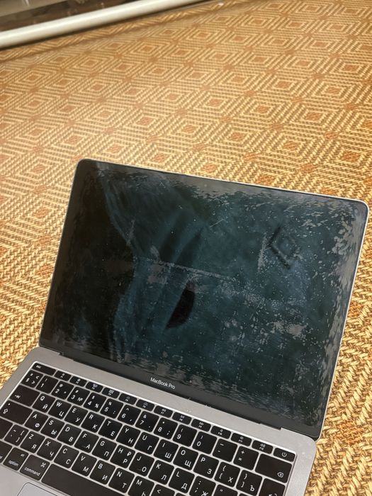 MacBook Pro, 2017, Intel, 13 дюймов, 128 GB