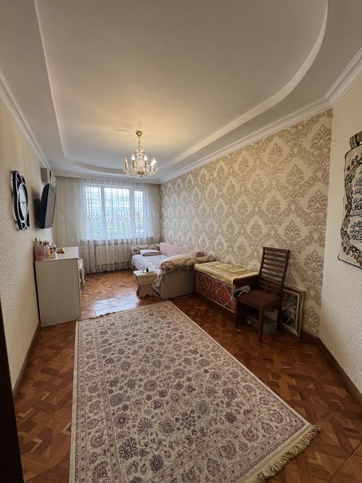Продам квартиру золотой квадрат