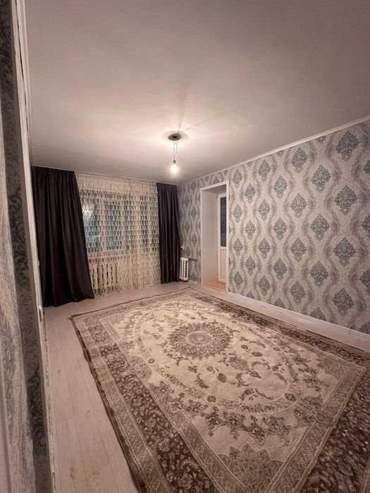 Продам 2 ком, район Дом Быта