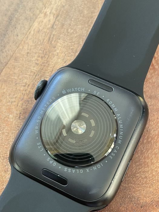 Apple watch SE 2nd gen 40mm LTE