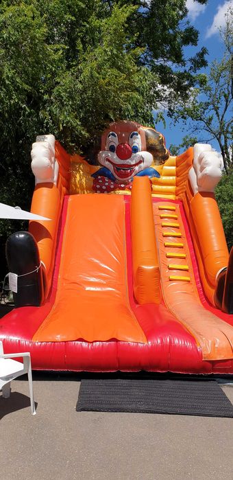 Topogan gonflabil de închiriat