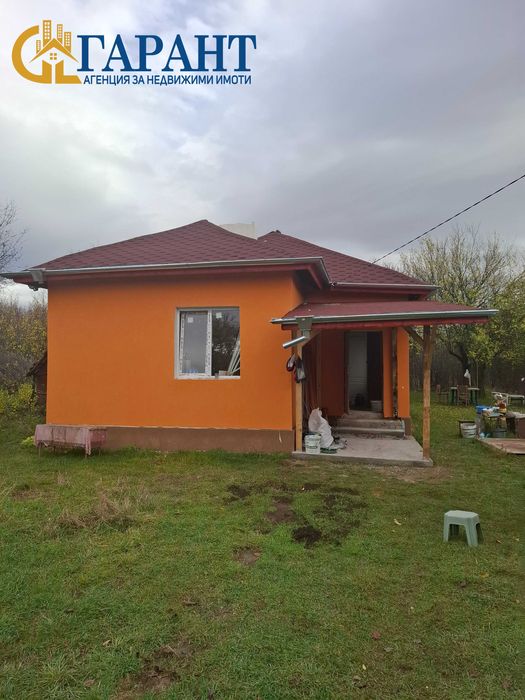 Недвижими имоти "Гарант", продава къща в с.  Кошарите, община Радомир.